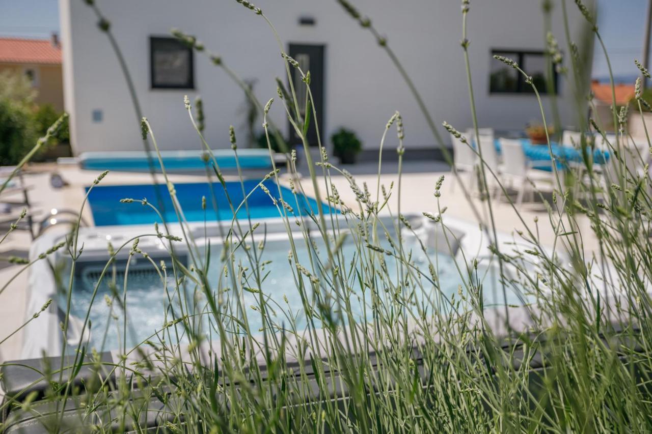 Villa Alma Krk Linardići Exterior foto